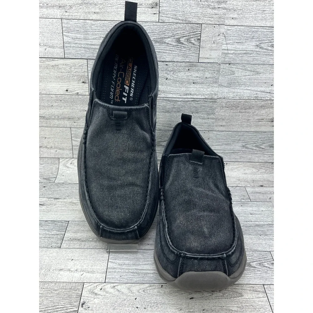 Skechers Classic Fit Air-Cooled Memory Foam Slip On Loafers Men 10.5 Black 64970